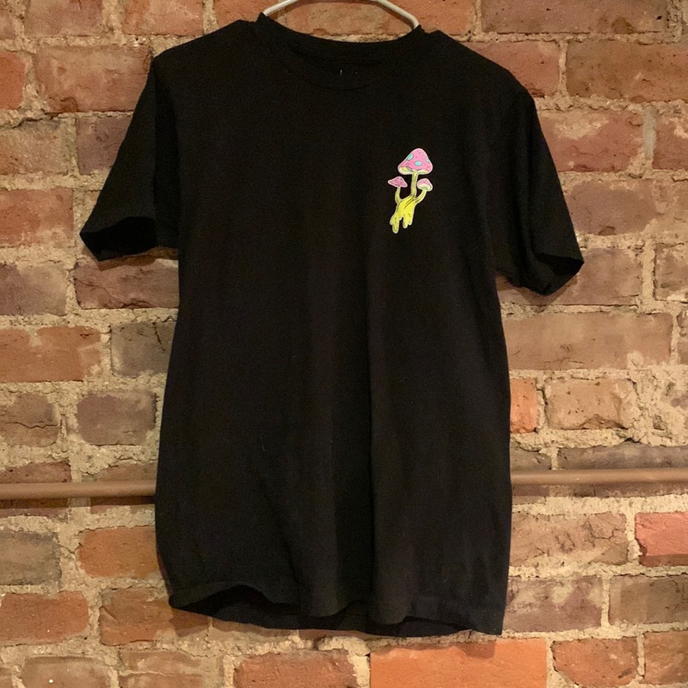 Graphic T